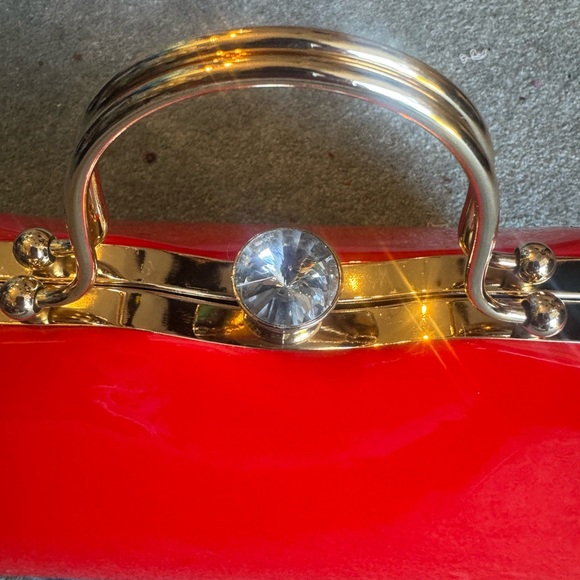 Red La Terre crossbody and evening purse with jeweled clasp New - Picture 5 of 6